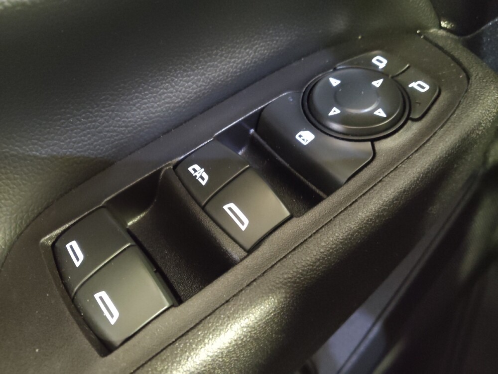 2020 Chevrolet Equinox in Live Oak, TX 78233 - 18119962 27