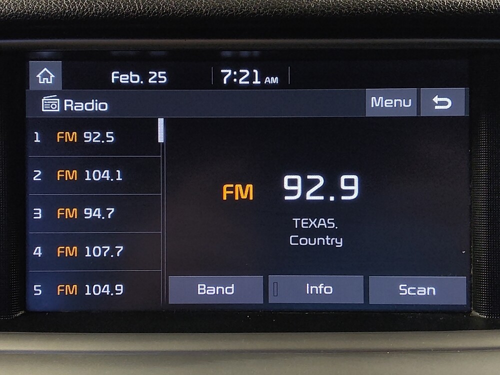 2019 Kia Optima in Metairie, LA 70006 - 18119966 25