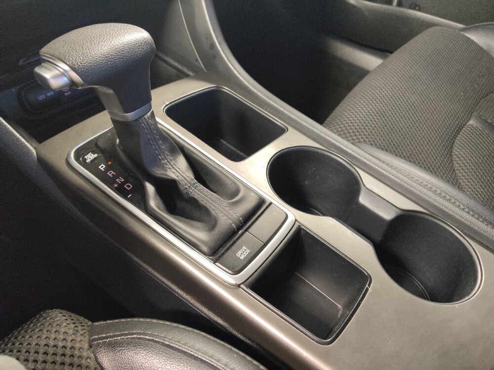 2019 Kia Optima in Metairie, LA 70006 - 18119966 26