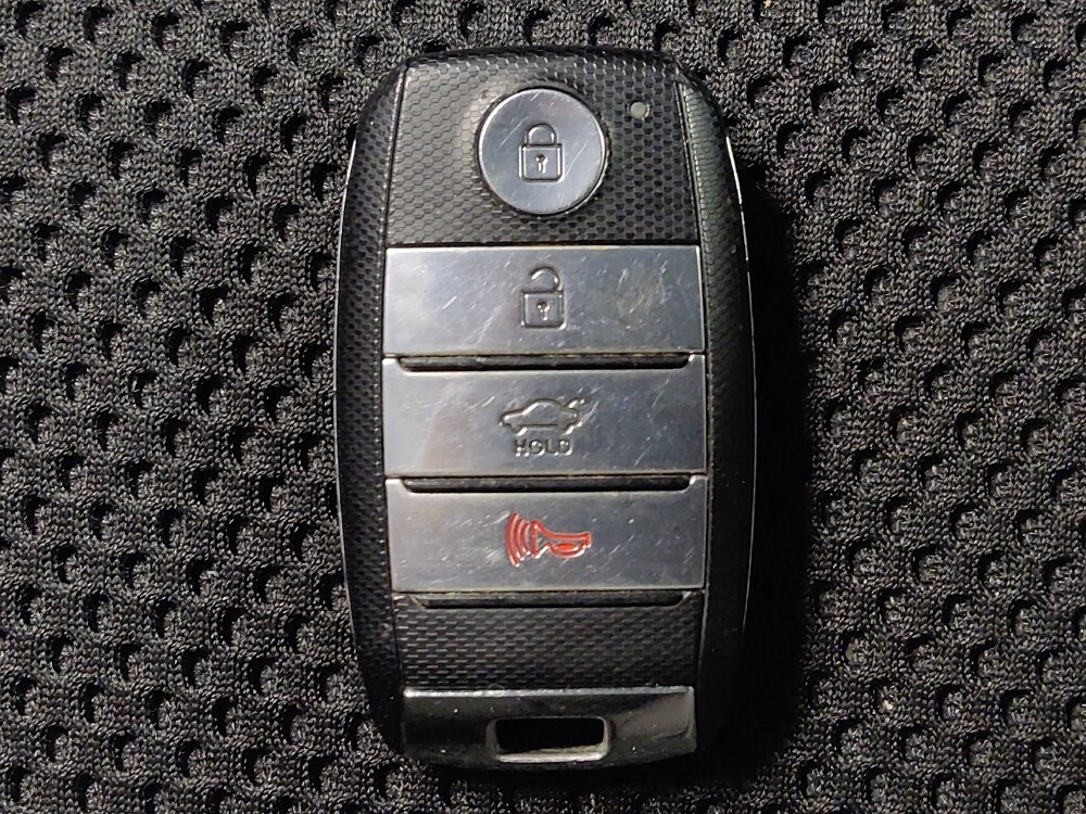 2019 Kia Optima in Metairie, LA 70006 - 18119966 32