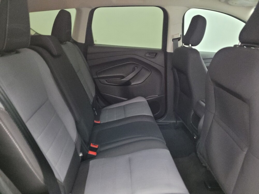 2019 Ford Escape in Maple Heights, OH 44137 - 18119978 19