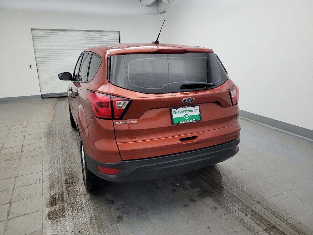 2019 Ford Escape in Maple Heights, OH 44137 - 18119978 6