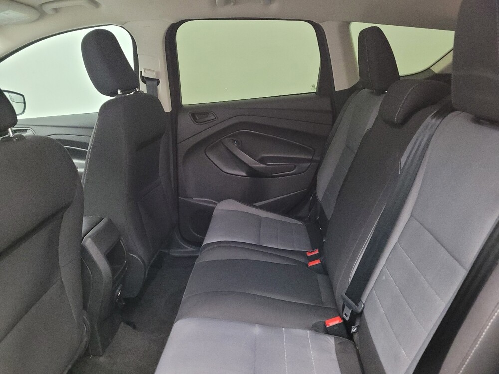 2019 Ford Escape in Maple Heights, OH 44137 - 18119978 18
