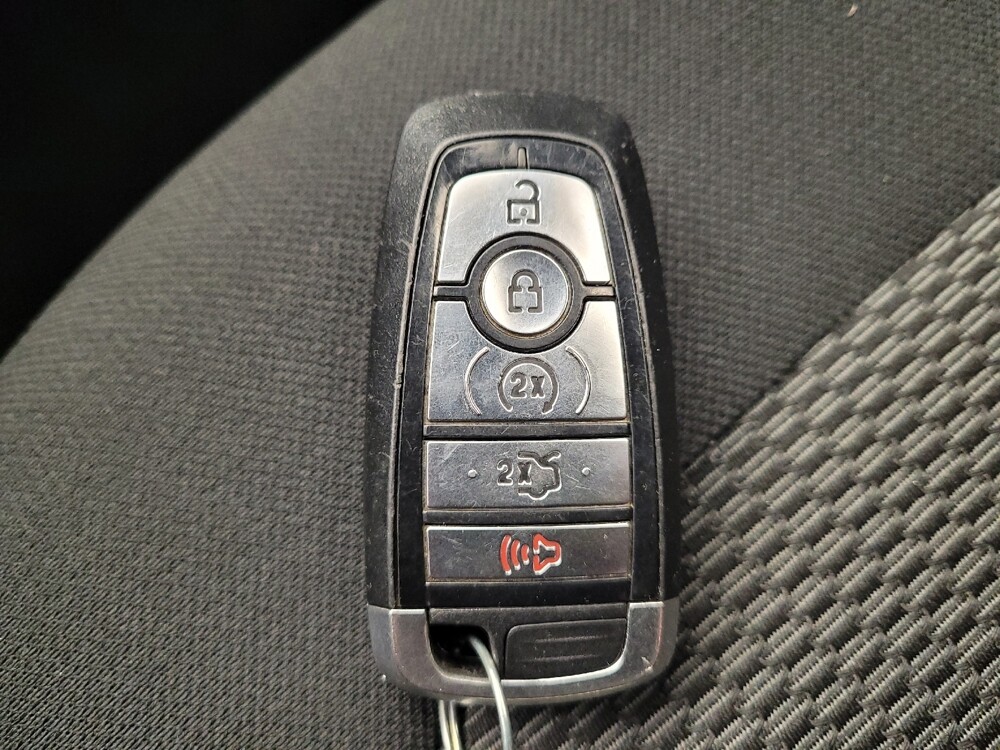 2018 Ford Explorer in Cincinnati, OH 45255 - 18119982 32