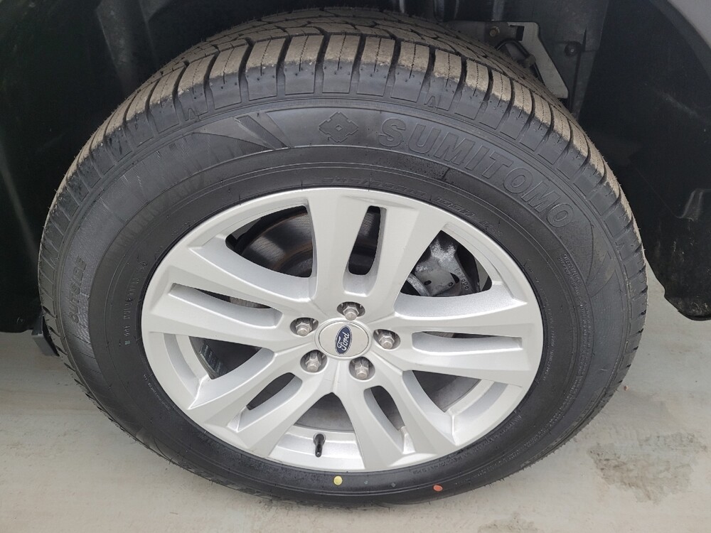 2018 Ford Explorer in Cincinnati, OH 45255 - 18119982 31