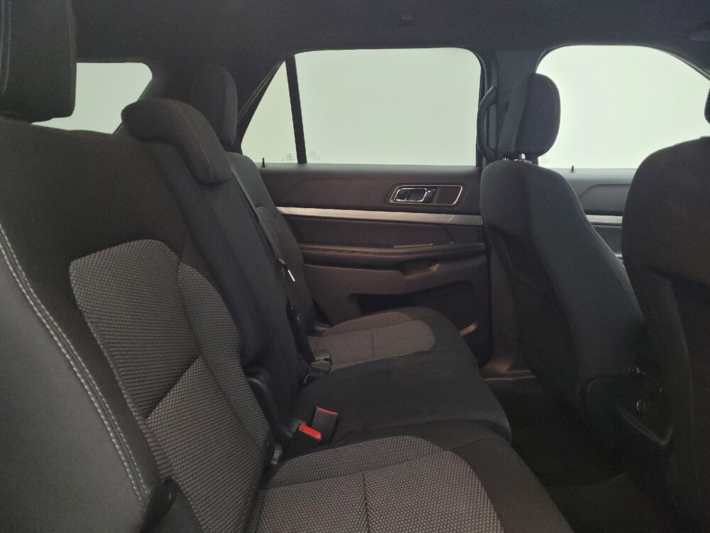 2018 Ford Explorer in Cincinnati, OH 45255 - 18119982 19