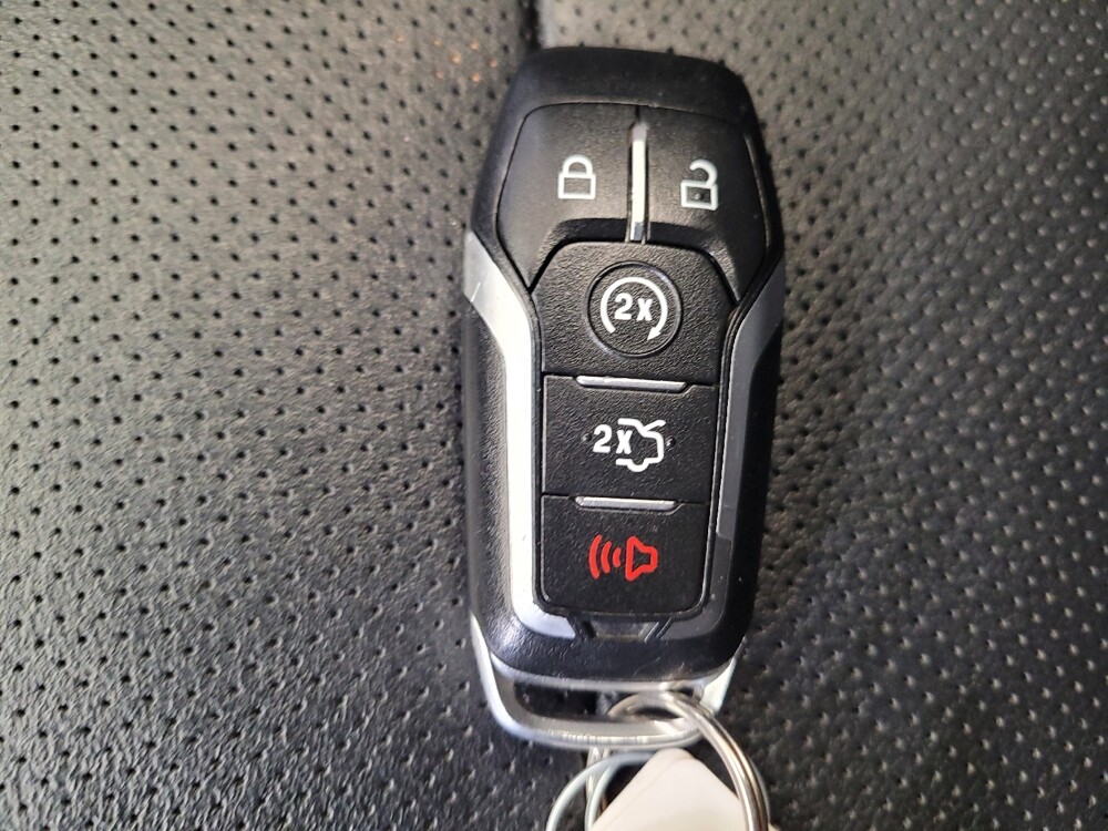 2016 Ford Explorer in Miamisburg, OH 45342 - 18119983 32