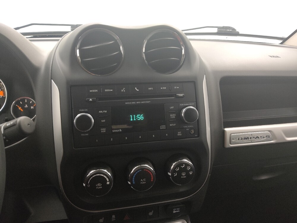 2015 Jeep Compass in St. Louis, MO 63136 - 18119985 25