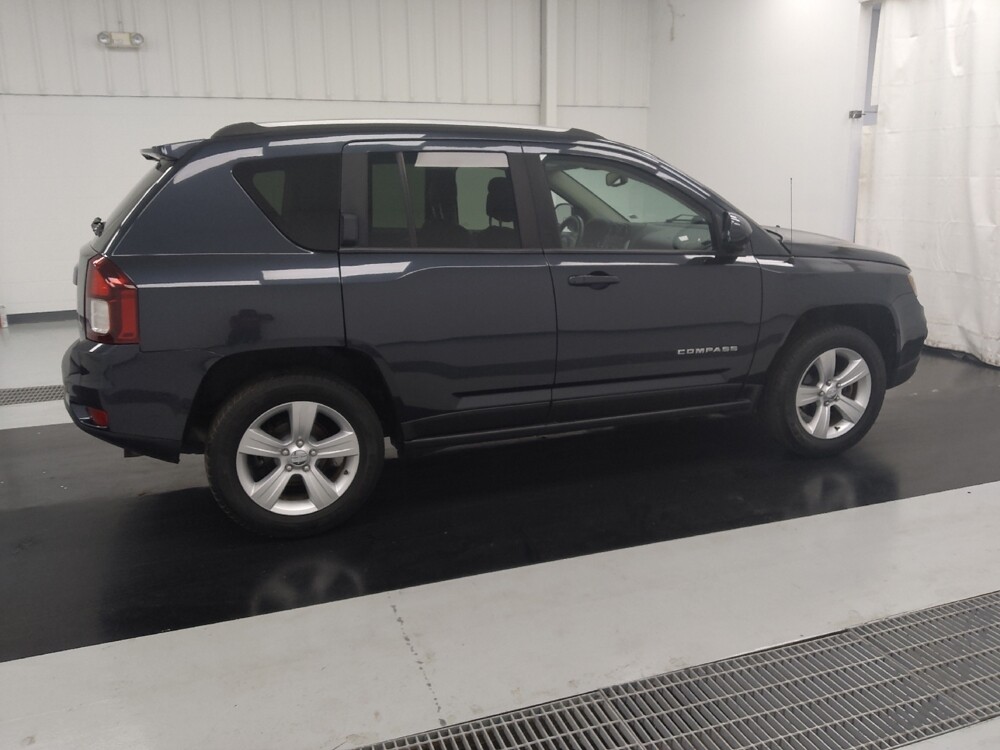2015 Jeep Compass in St. Louis, MO 63136 - 18119985 10