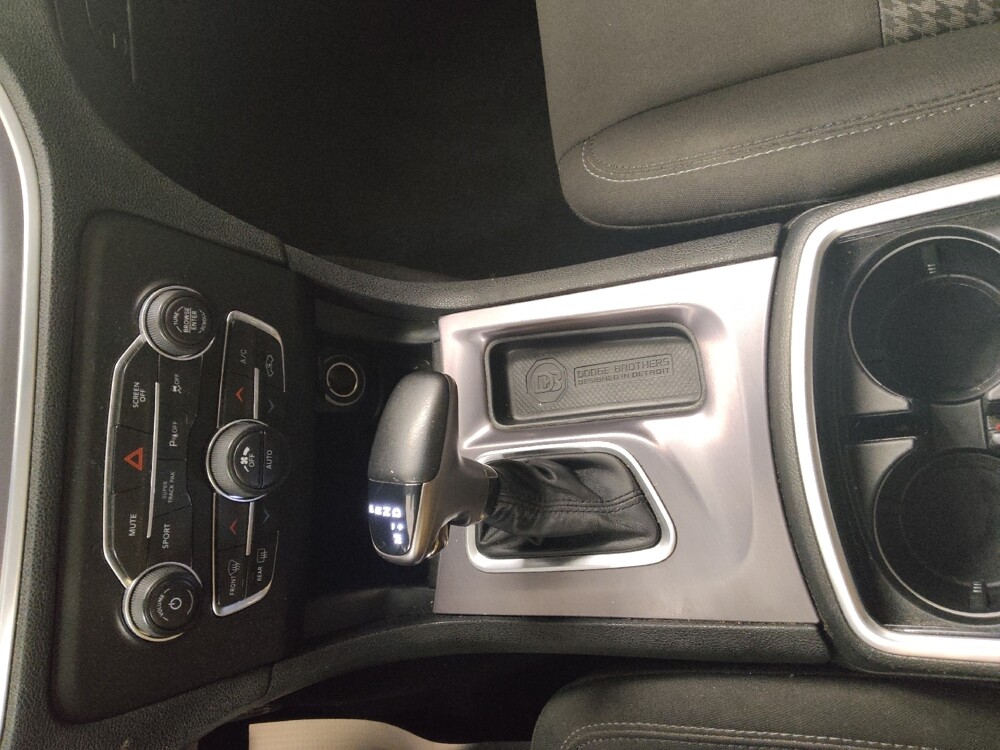 2019 Dodge Charger in St. Louis, MO 63136 - 18119986 26