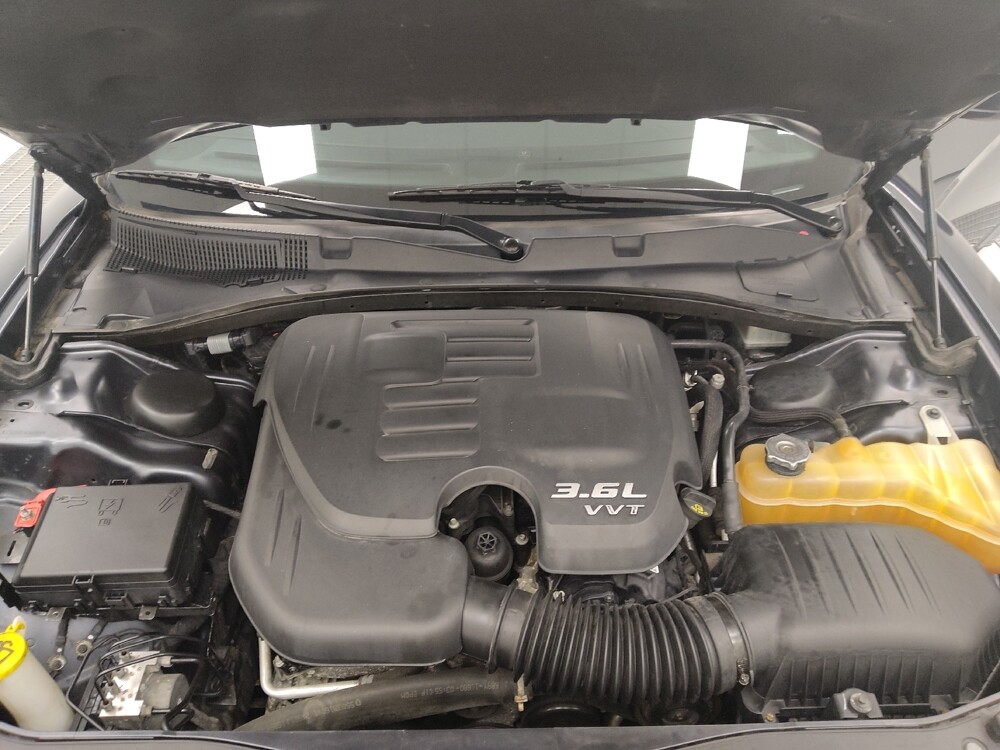 2019 Dodge Charger in St. Louis, MO 63136 - 18119986 30