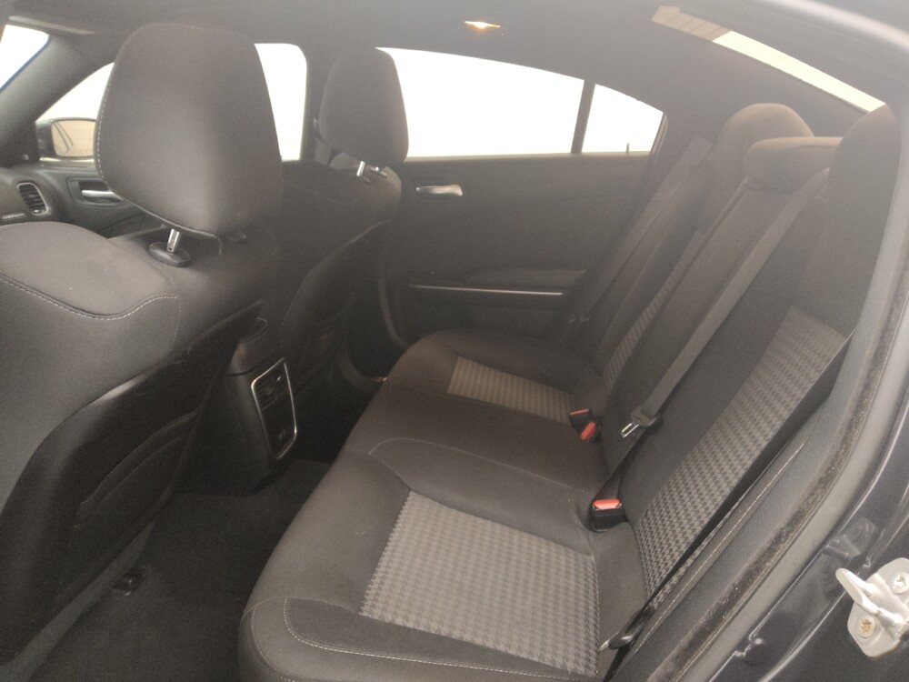 2019 Dodge Charger in St. Louis, MO 63136 - 18119986 18