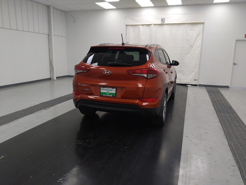 2016 Hyundai Tucson in St. Louis, MO 63136 - 18119987 7