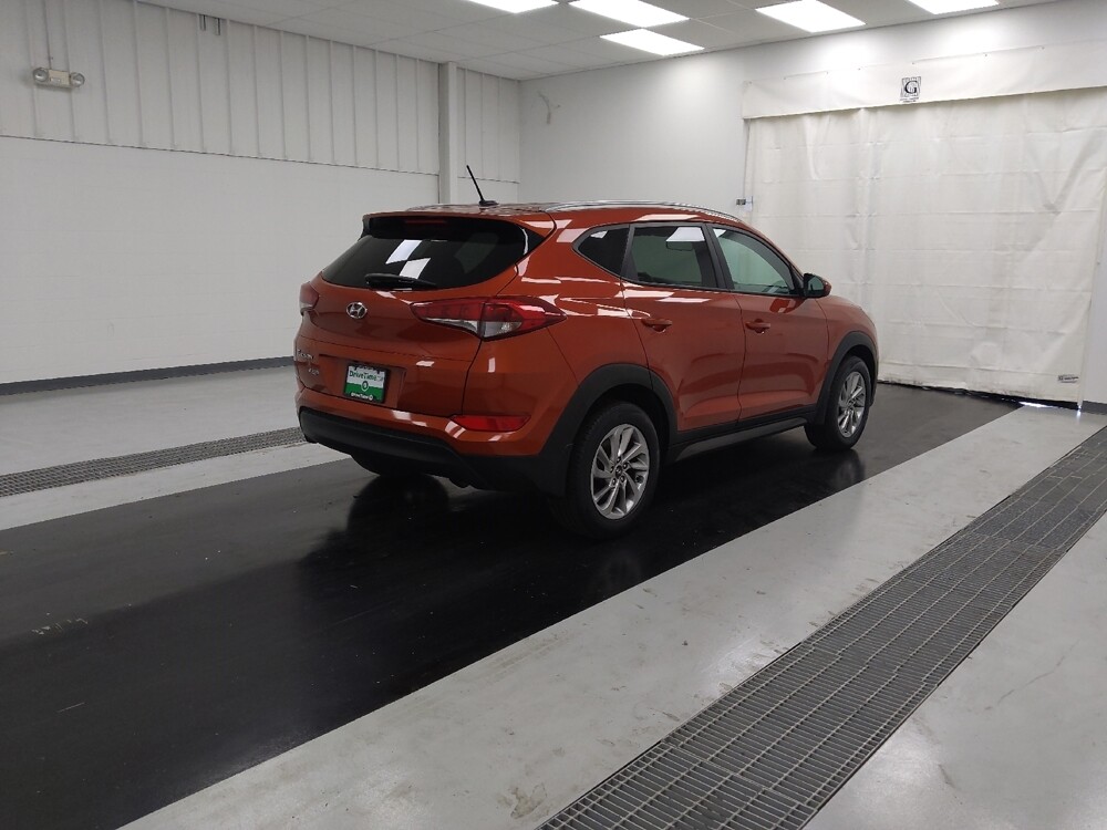 2016 Hyundai Tucson in St. Louis, MO 63136 - 18119987 9