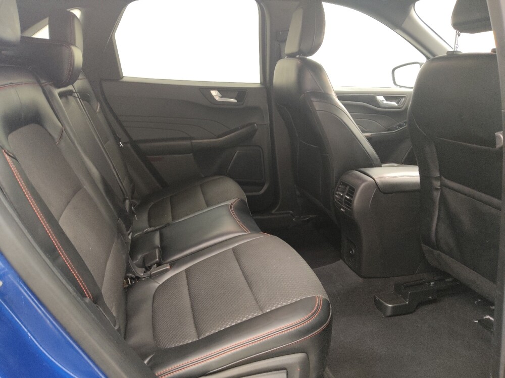 2023 Ford Escape in St. Louis, MO 63136 - 18119988 19