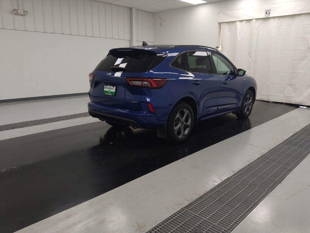 2023 Ford Escape in St. Louis, MO 63136 - 18119988 9