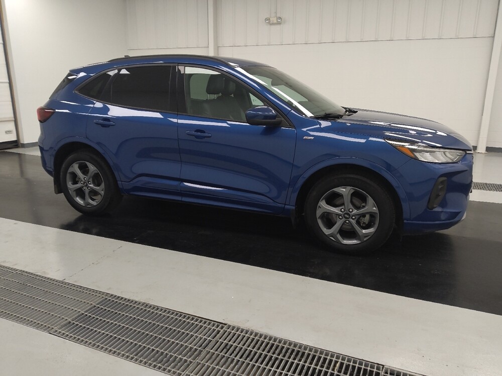 2023 Ford Escape in St. Louis, MO 63136 - 18119988 11