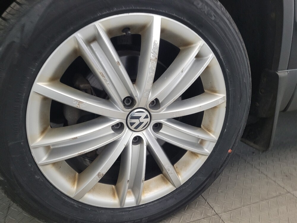 2013 Volkswagen Tiguan in Pittsburgh, PA 15236 - 18119989 31