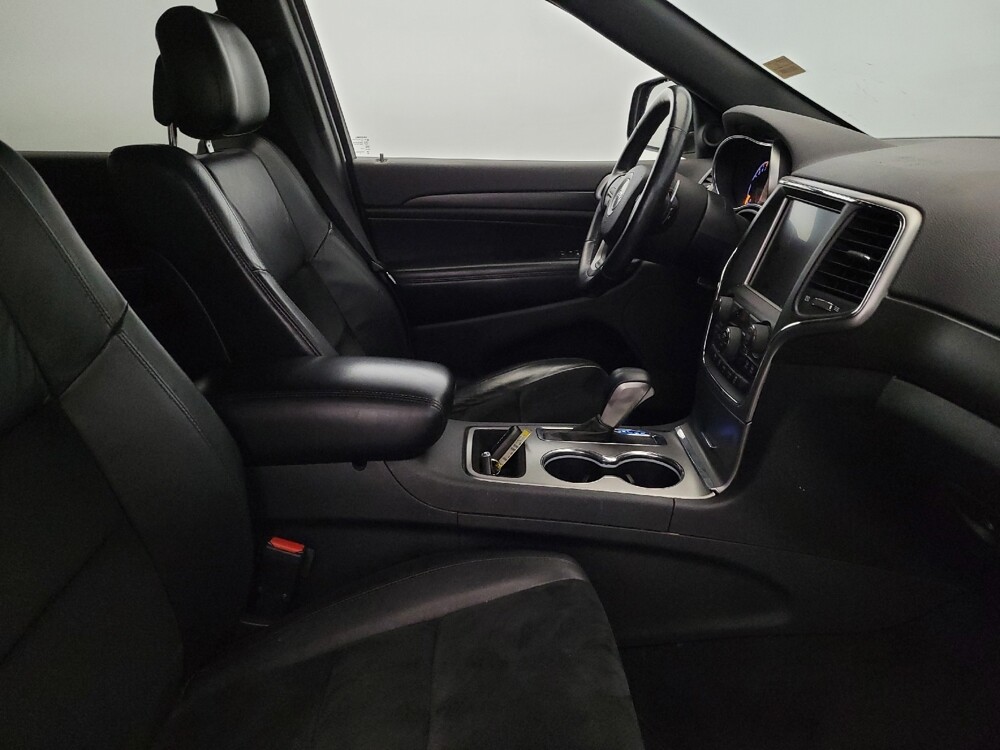 2017 Jeep Grand Cherokee in Pittsburgh, PA 15236 - 18119990 21