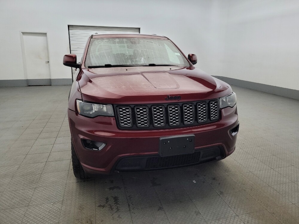2017 Jeep Grand Cherokee in Pittsburgh, PA 15236 - 18119990 14
