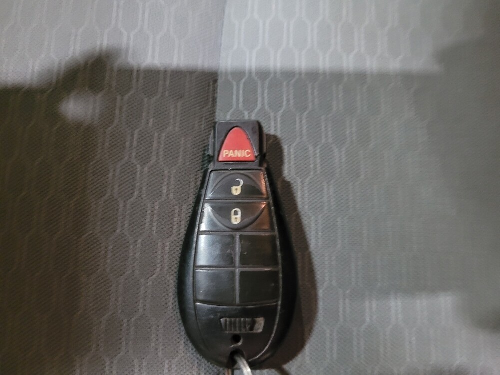 2013 RAM 1500 in Richmond, VA 23235 - 18119993 32