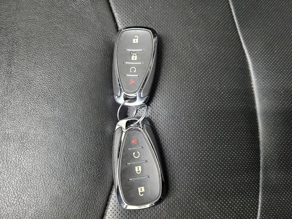 2018 Chevrolet Volt in Pittsburgh, PA 15236 - 18120008 32