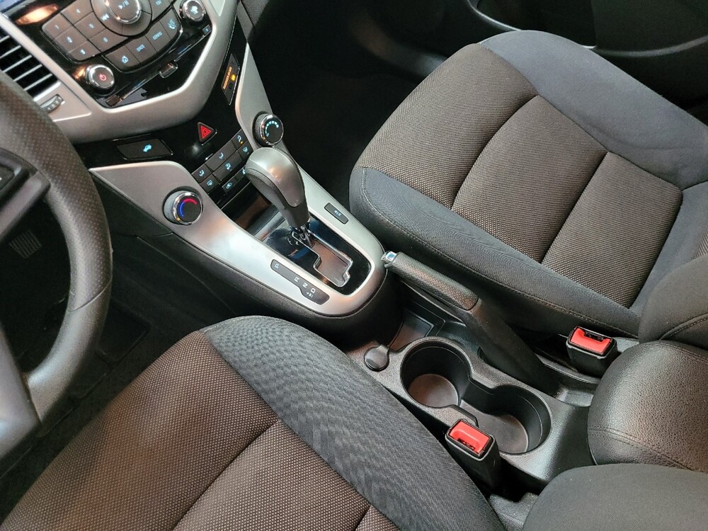 2015 Chevrolet Cruze in Pittsburgh, PA 15236 - 18120018 26
