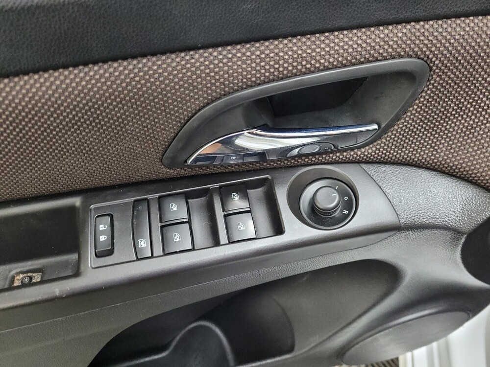 2015 Chevrolet Cruze in Pittsburgh, PA 15236 - 18120018 27