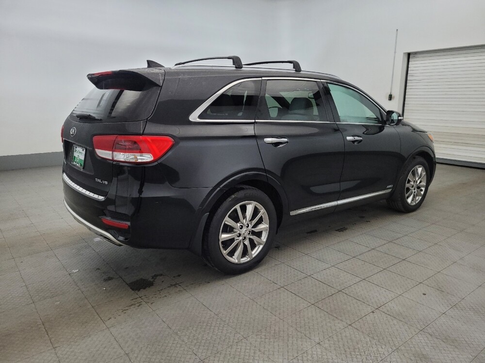2017 Kia Sorento in Glen Burnie, MD 21061 - 18120020 10