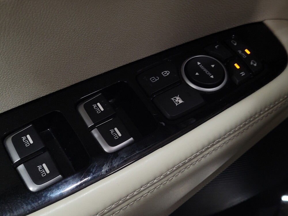 2017 Kia Sorento in Glen Burnie, MD 21061 - 18120020 27