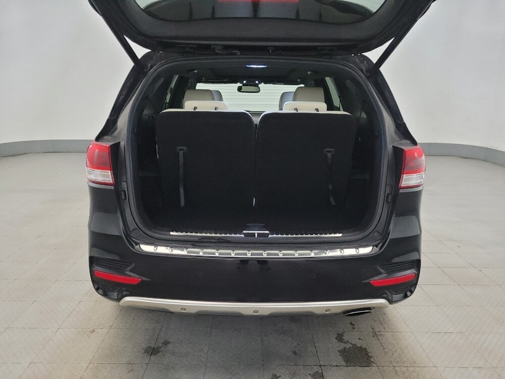 2017 Kia Sorento in Glen Burnie, MD 21061 - 18120020 29