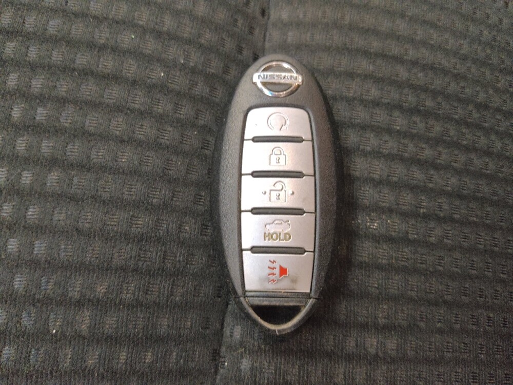 2015 Nissan Altima in St. Louis, MO 63136 - 18120021 32