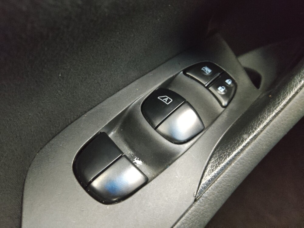 2015 Nissan Altima in St. Louis, MO 63136 - 18120021 27