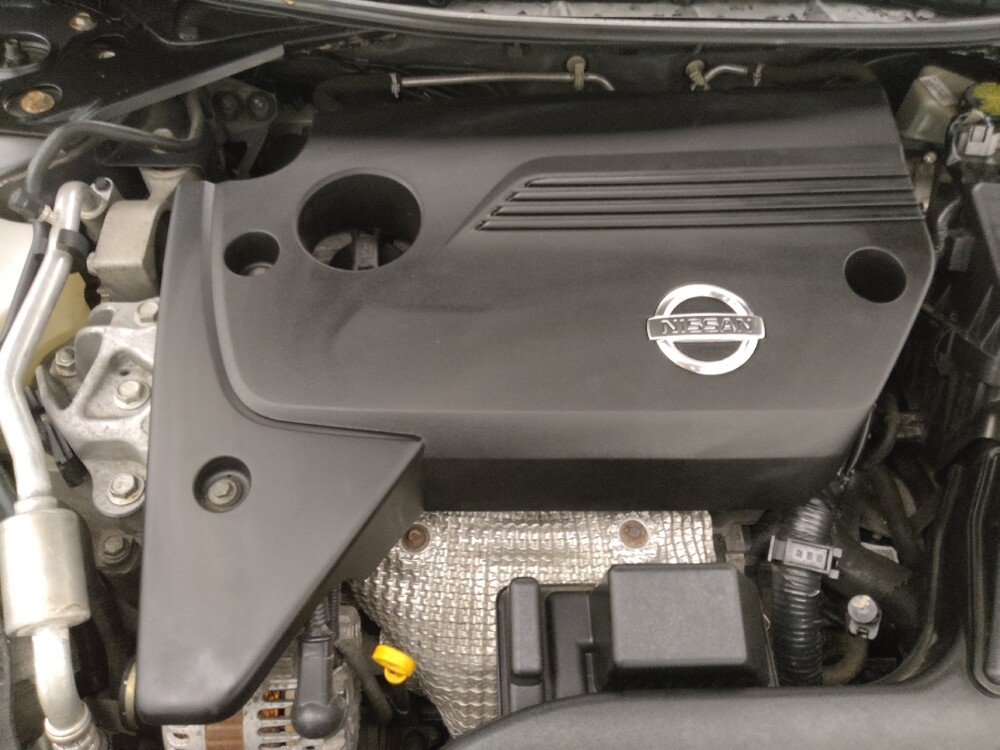 2015 Nissan Altima in St. Louis, MO 63136 - 18120021 30