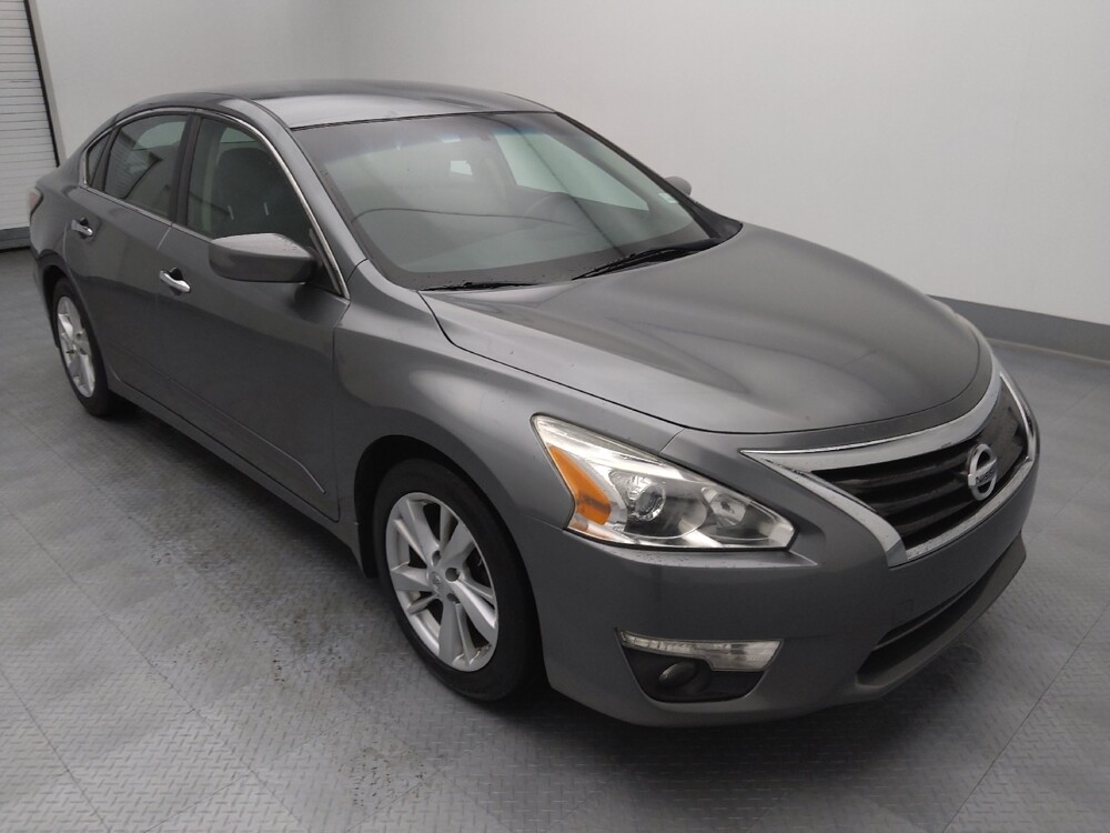 2015 Nissan Altima in St. Louis, MO 63136 - 18120021 13