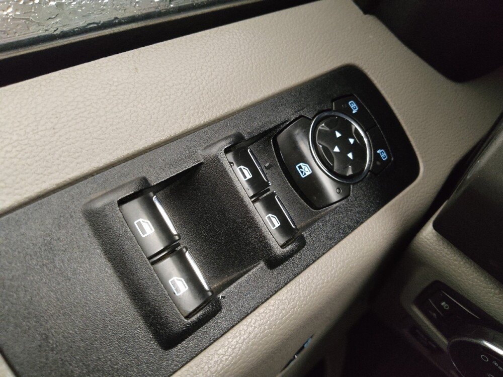 2018 Ford F150 in Gladstone, MO 64118 - 18120022 27