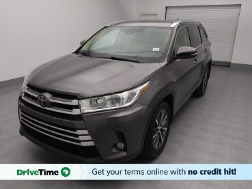 2018 Toyota Highlander in Wichita, KS 67207