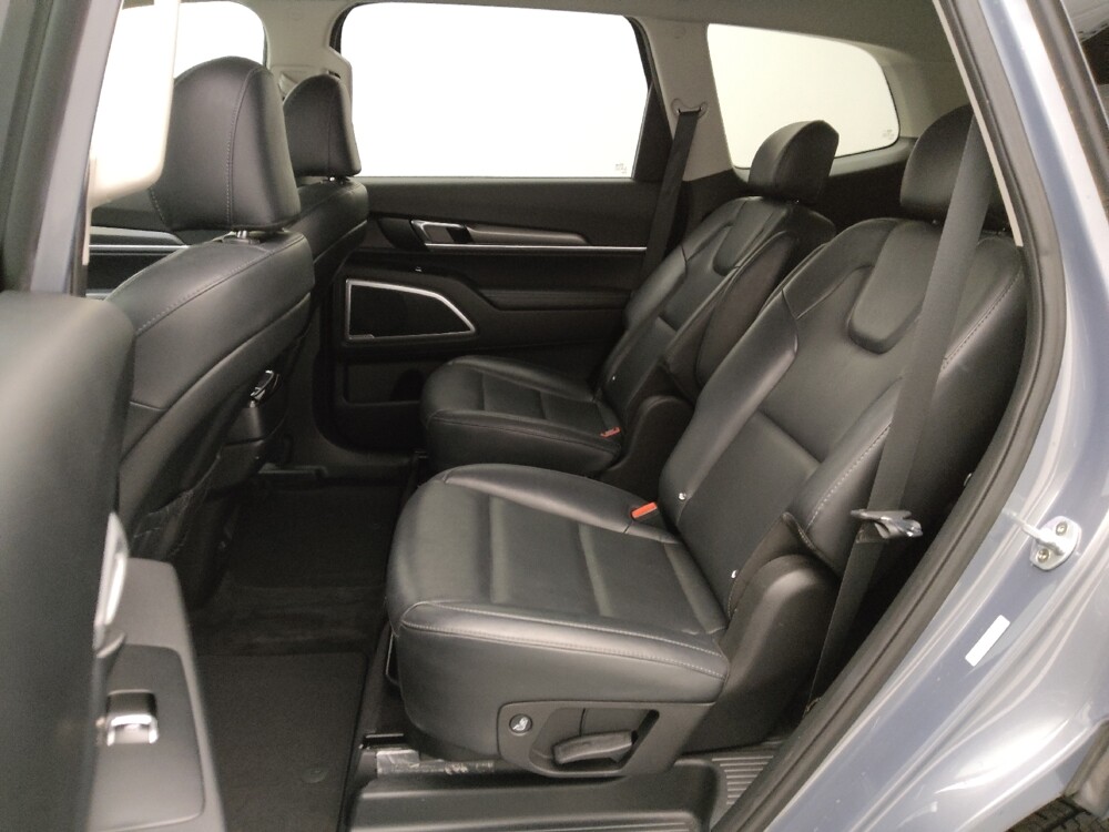 2020 Kia Telluride in Wichita, KS 67207 - 18120024 18