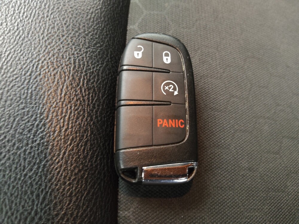 2019 Jeep Compass in Gladstone, MO 64118 - 18120025 32