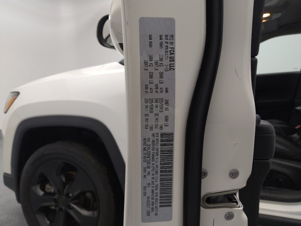 2019 Jeep Compass in Gladstone, MO 64118 - 18120025 33