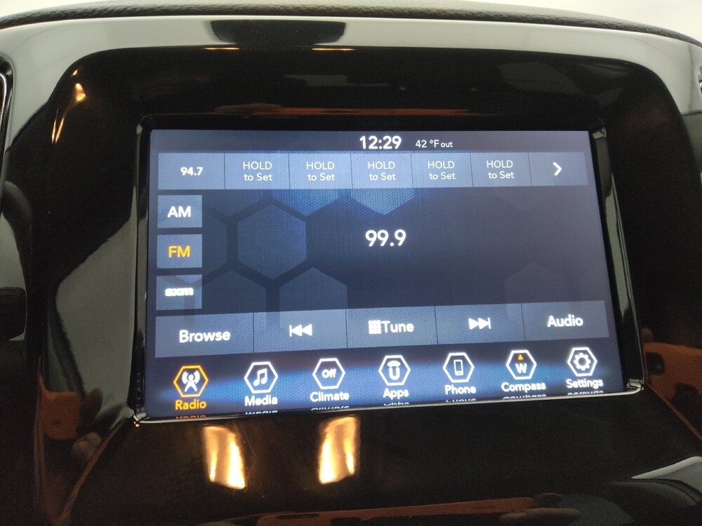 2019 Jeep Compass in Gladstone, MO 64118 - 18120025 25