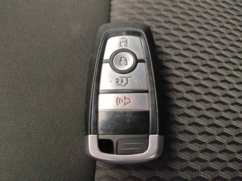 2022 Ford Explorer in Springfield, MO 65807 - 18120027 33