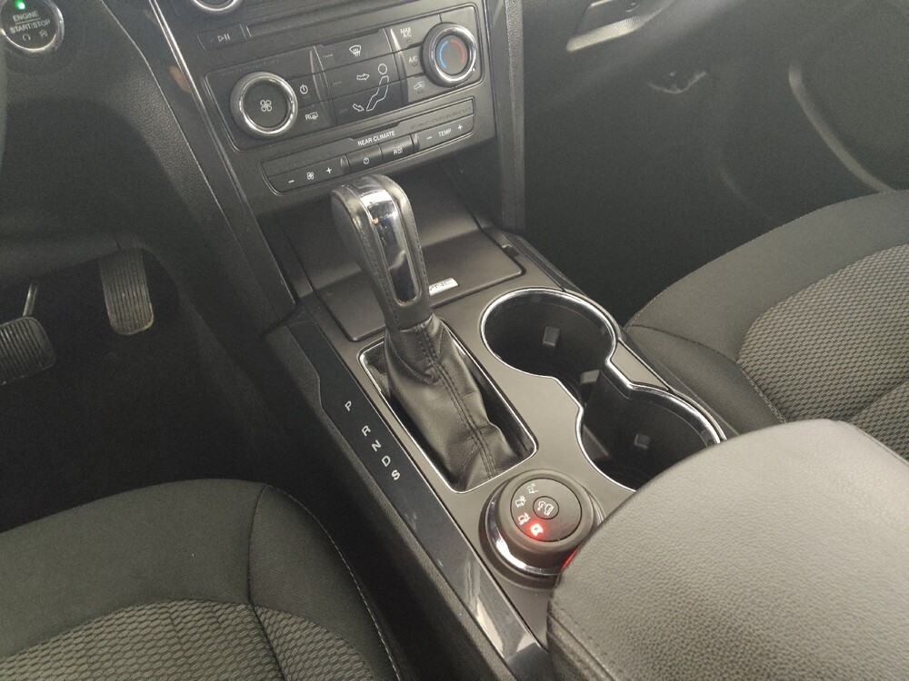 2017 Ford Explorer in Midlothian, IL 60445 - 18120029 26