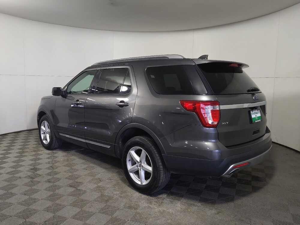 2017 Ford Explorer in Midlothian, IL 60445 - 18120029 3