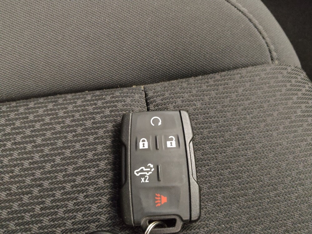 2020 Chevrolet Silverado 1500 in Lombard, IL 60148 - 18120031 32