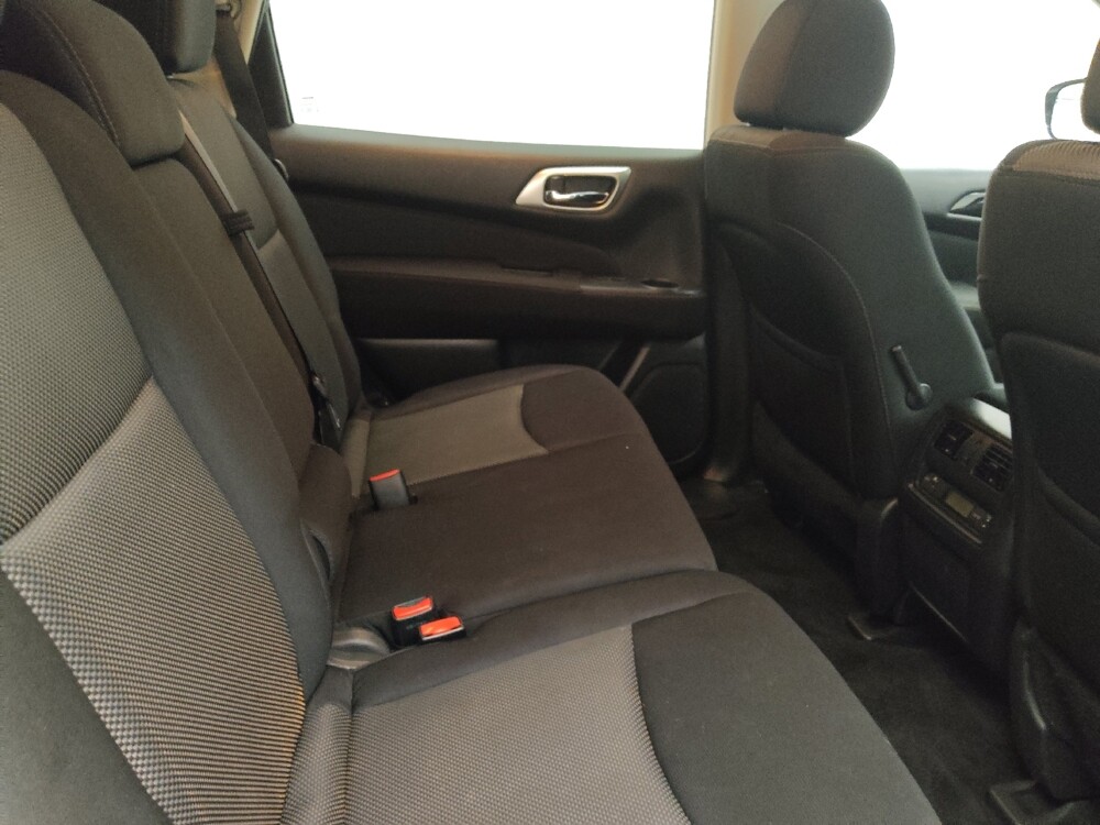 2017 Nissan Pathfinder in Midlothian, IL 60445 - 18120032 19