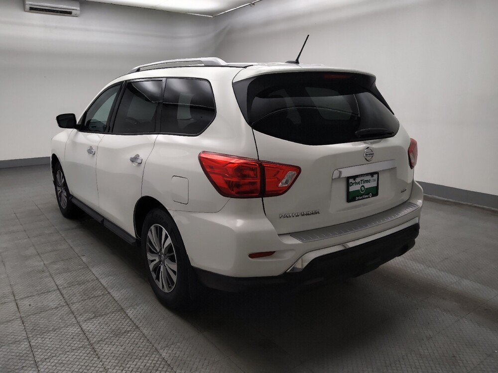 2017 Nissan Pathfinder in Midlothian, IL 60445 - 18120032 5