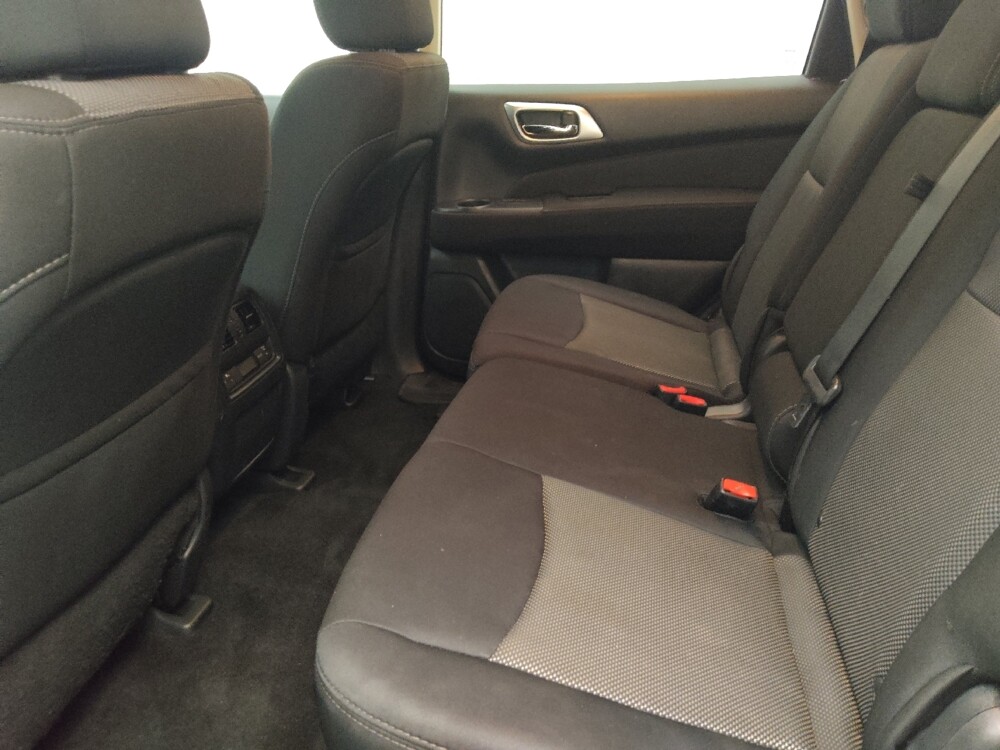2017 Nissan Pathfinder in Midlothian, IL 60445 - 18120032 18