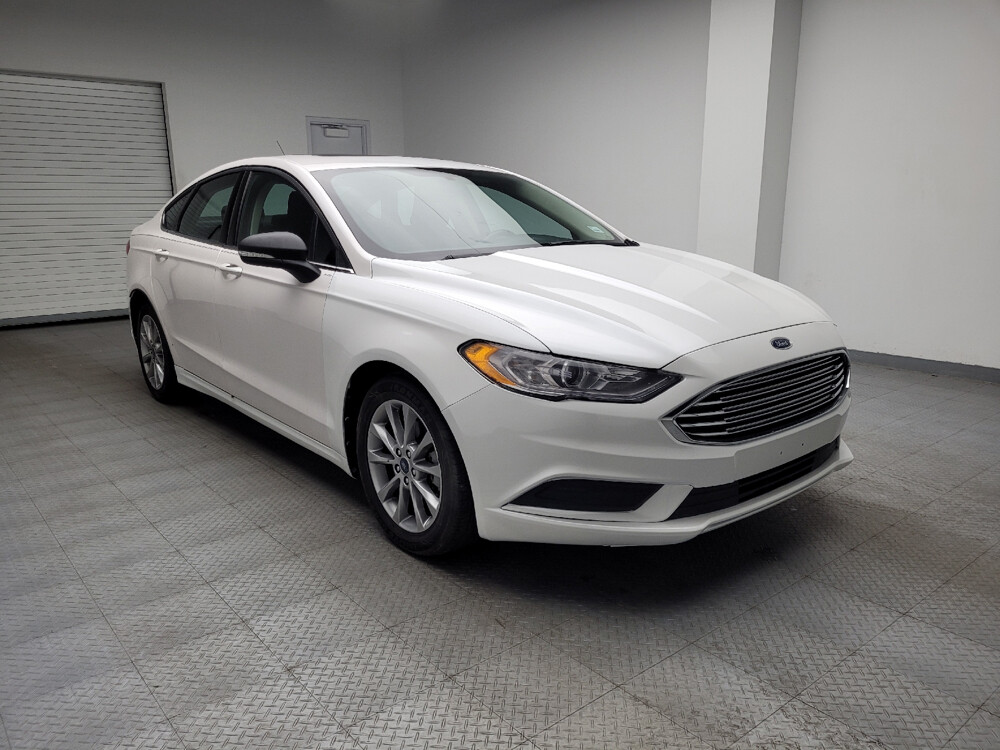 2017 Ford Fusion in Taylor, MI 48180 - 18120033 11