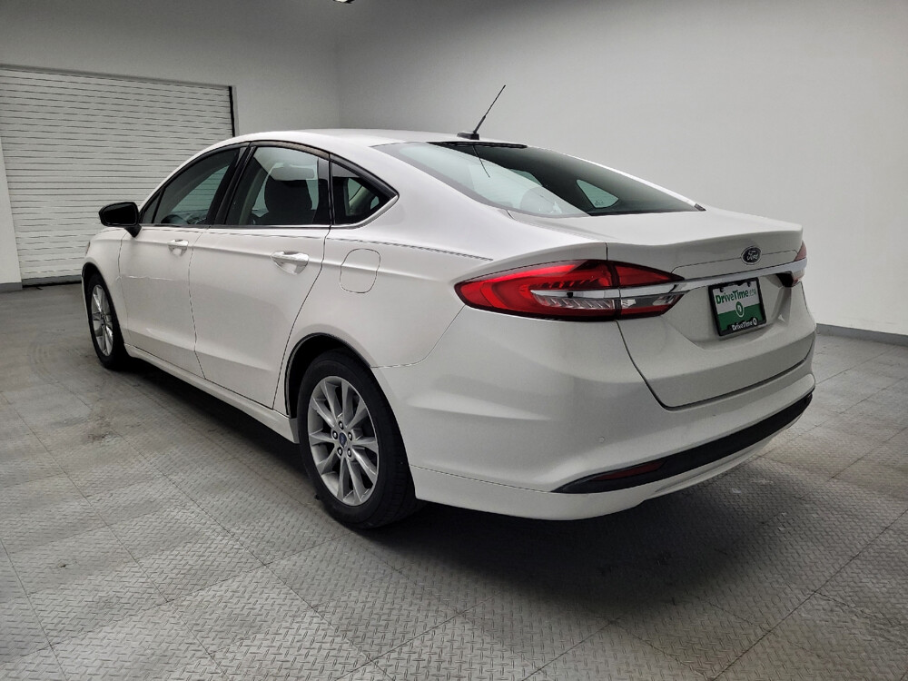 2017 Ford Fusion in Taylor, MI 48180 - 18120033 3